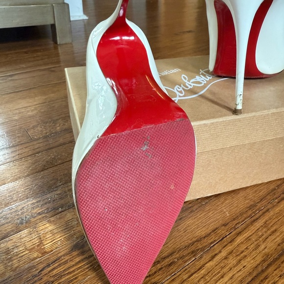 Christian Louboutin White Kate Pump - Picture 4 of 4